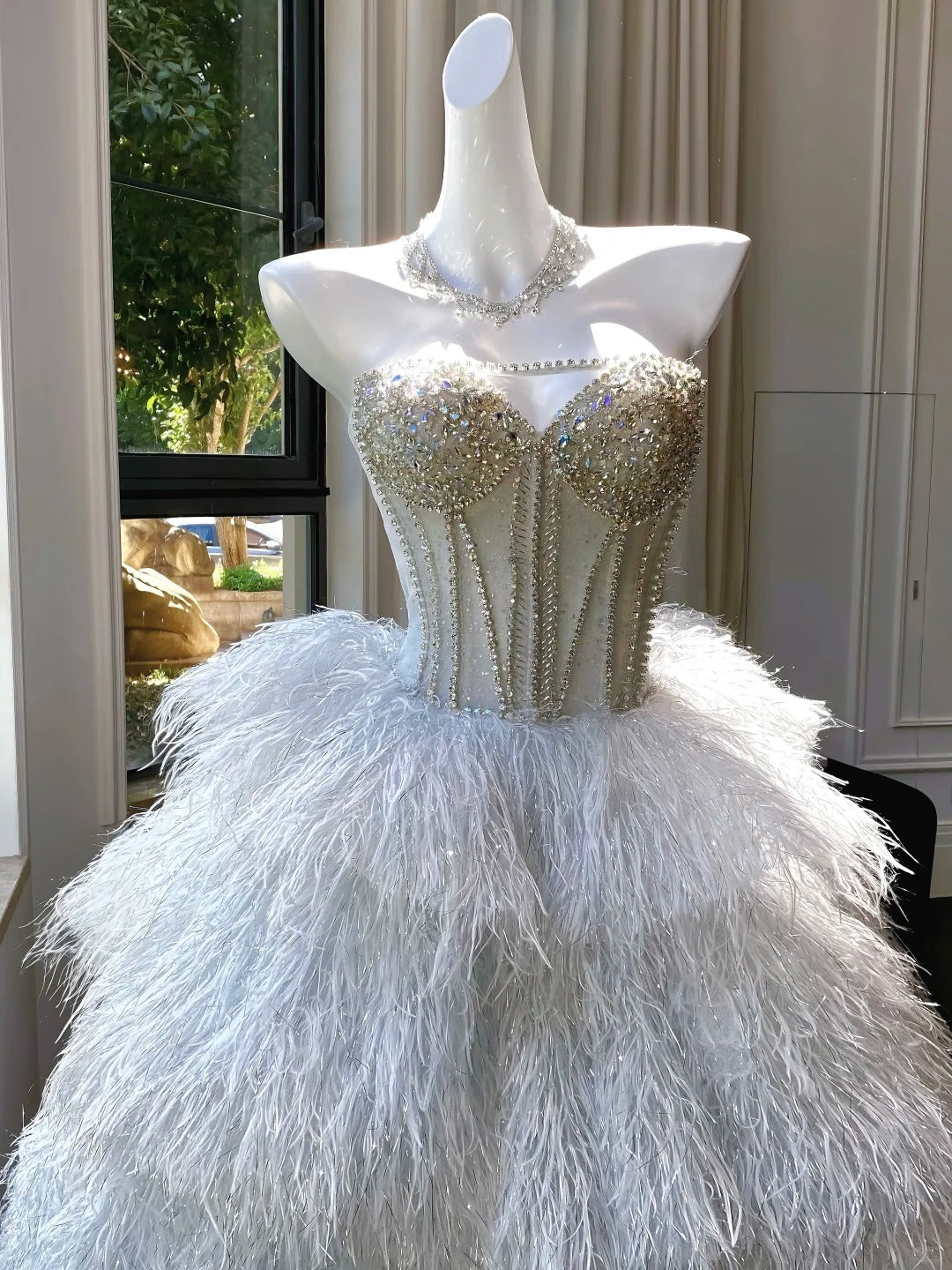 Luxurious White Strapless Feather Floor-Length Ball Gown Wedding Dresses Secondary image