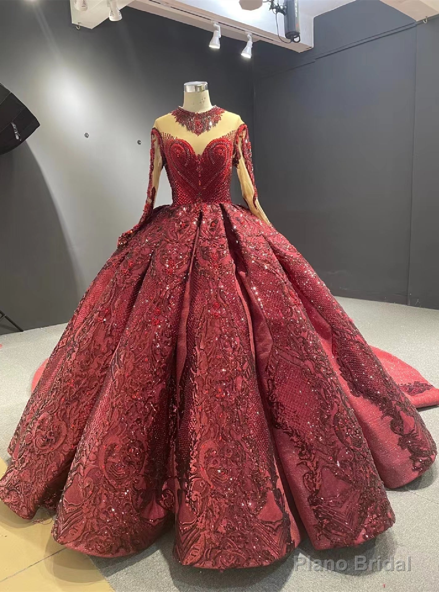 Luxury Dubai Burgundy Sequins Long Sleeve Crystal Wedding Dress Main image