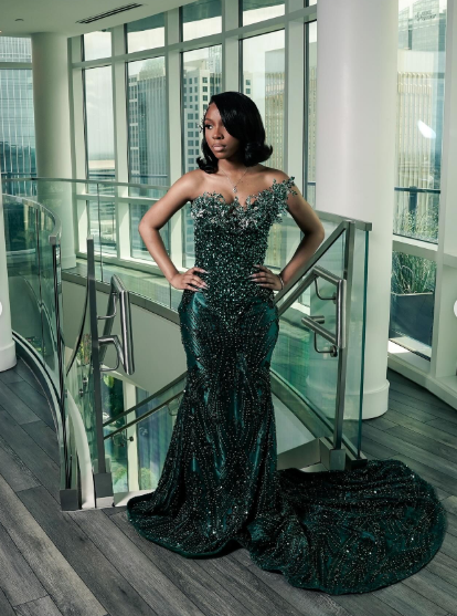 Luxury One Shoulder Satin Beaded Formal Evening Dresses Emerald Green Mermaid Formal Prom Dresses