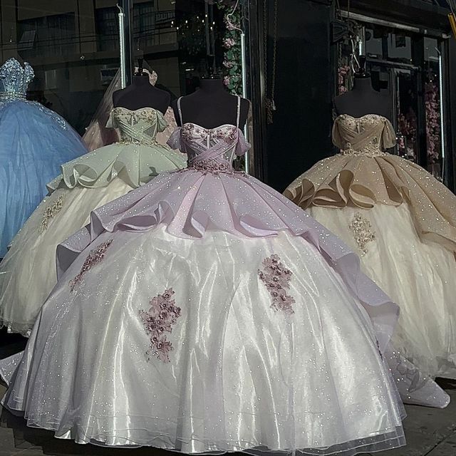 Luxury Quinceanera Dresses Applique Corset Ball Gown Formal Prom Sweet 16 Dresses