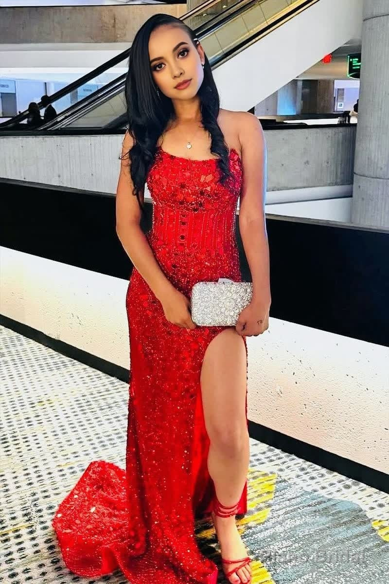 Mermaid Scoop Neck Red Sequins Prom Dresses with Slit Main image