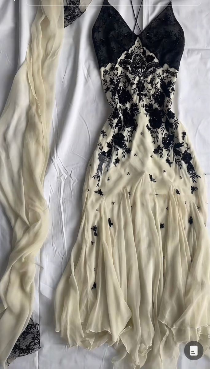 Mermaid Spaghetti Strap Chiffon Applique Long Formal Prom Dresses Temperament Party Dresses