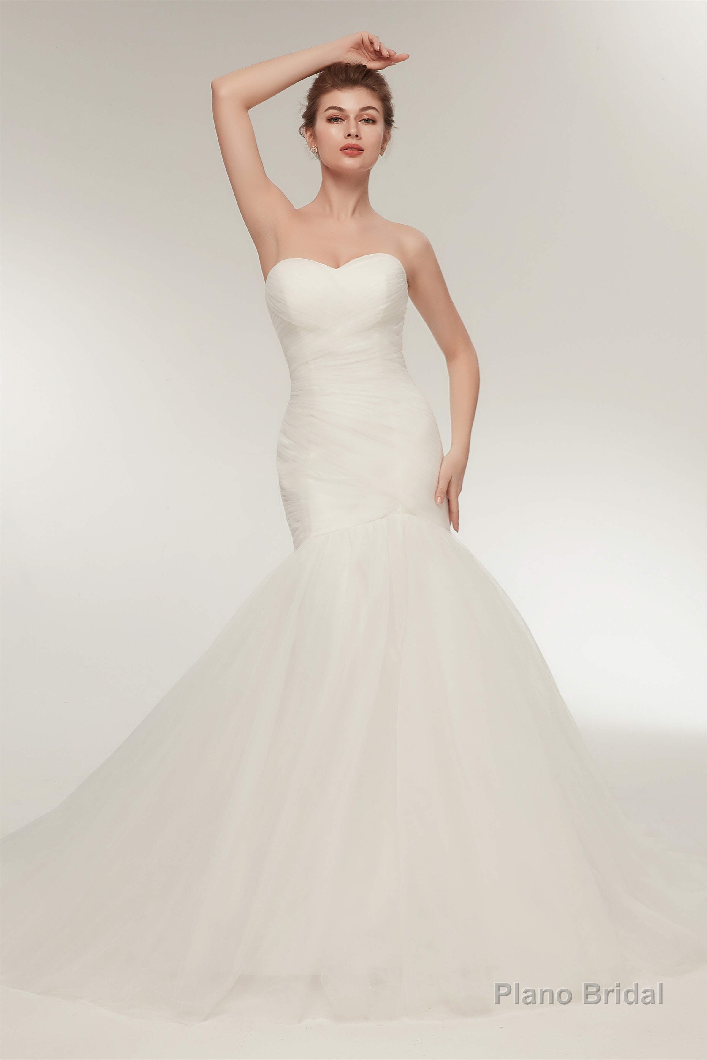 Mermaid Sweetheart White Tulle Wedding Dresses with Appliques Main image