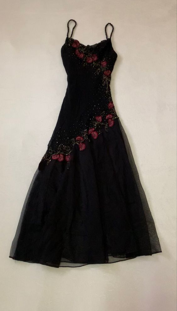 Modest Black Long Formal Prom Dresses With Flowers 22Th Birthday Outfits Main image