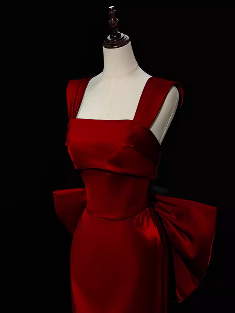 Modest Mermaid Straps Long Sleeveless Red Formal Prom Dresses