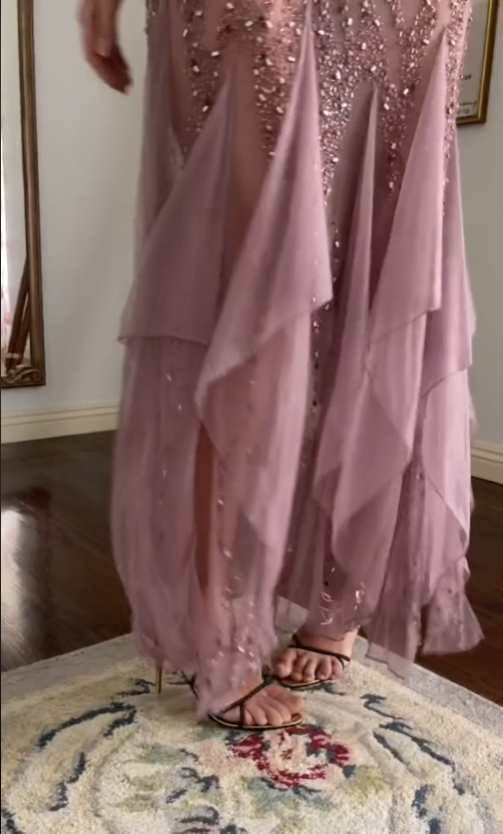Modest Mermaid V Neckline Pink Chiffon Ruffles Long Party Dresses Formal Prom Dresses