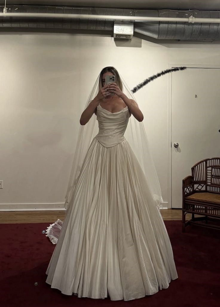 Modest Wedding Dresses Ball Gown Strapless White Satin Long Wedding Dresses Brides Dresses Bridal Gowns