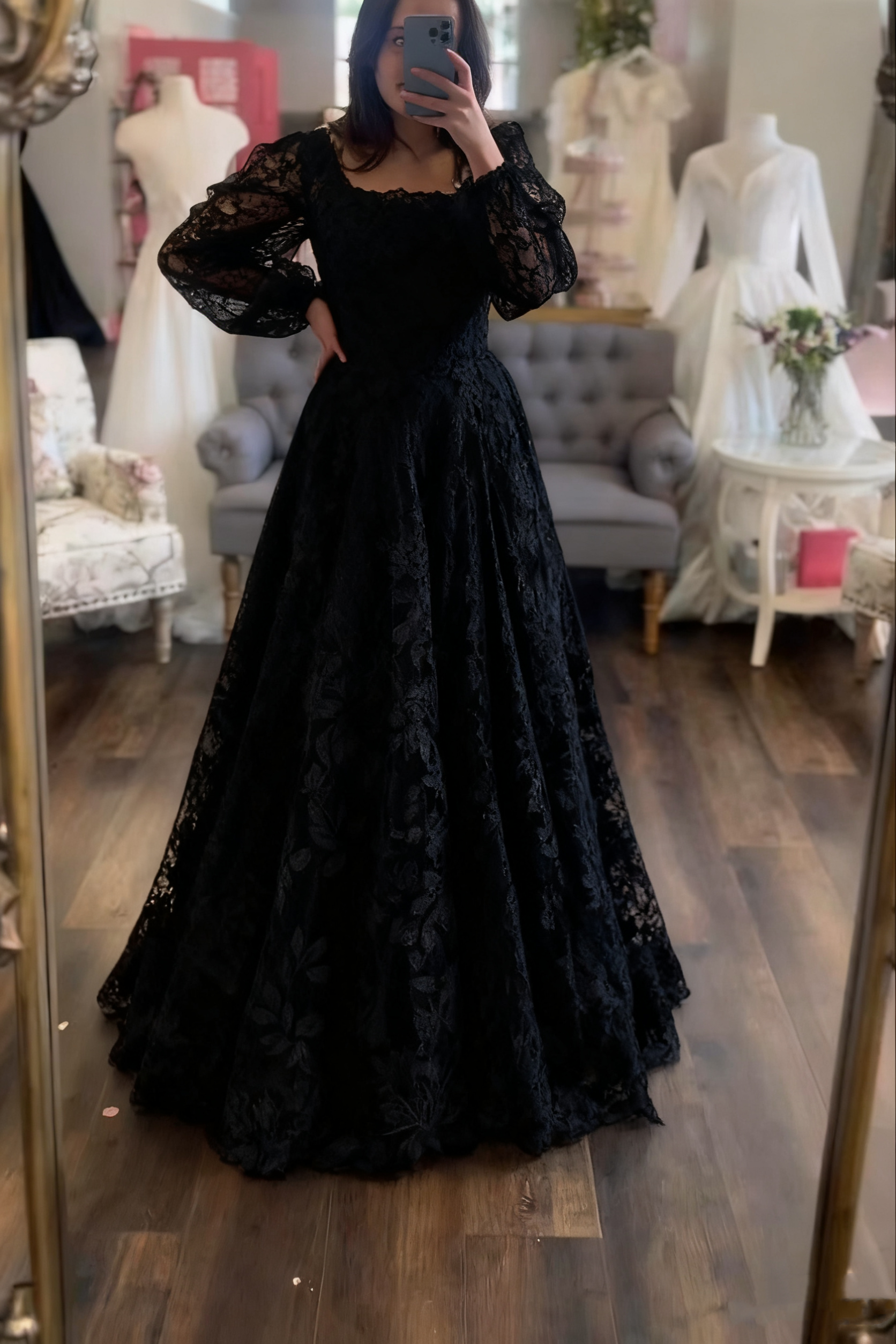 Modest Wedding Dresses Long Sleeve Lace Applique Classic A-Line Wedding Dresses