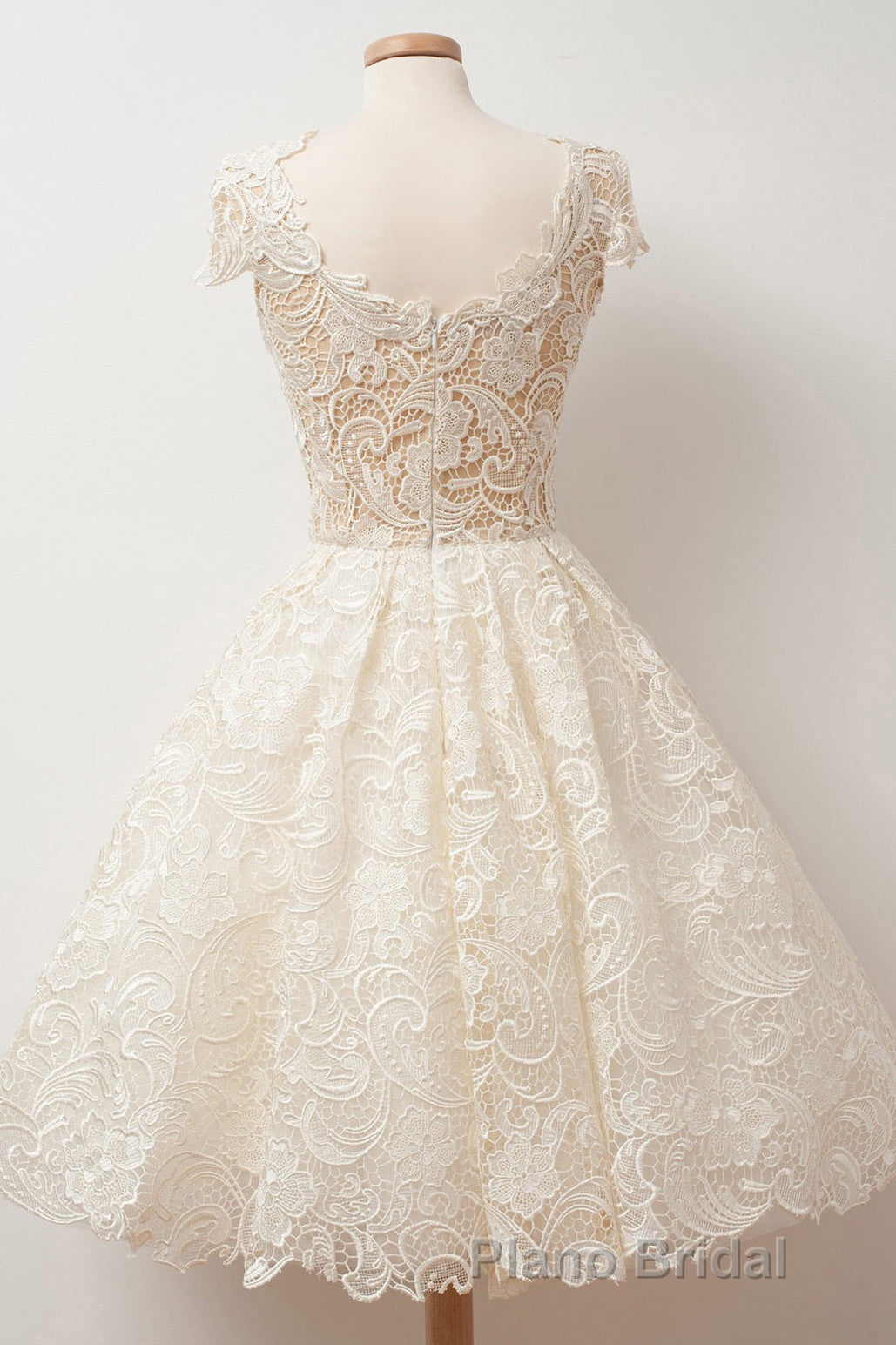 A-line Scoop Lace Short Formal Prom Dresses Cap Sleeves Homecoming Dresses
