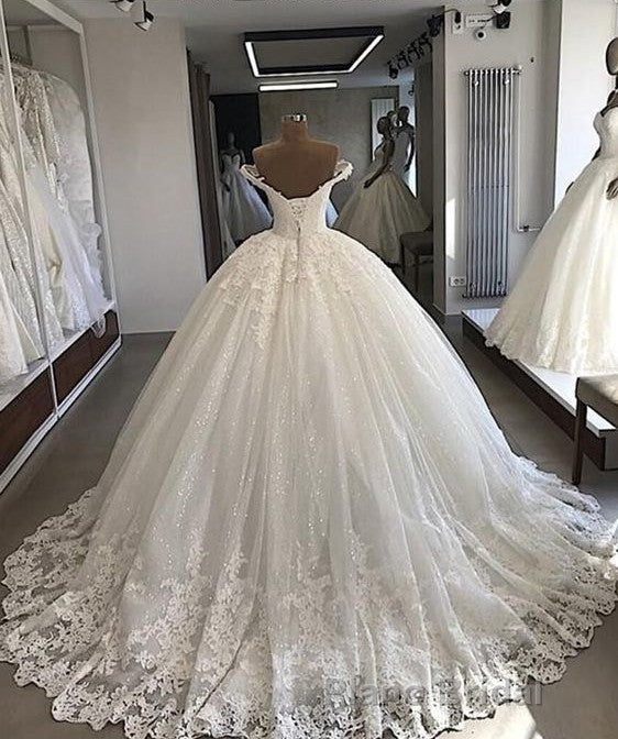 Off the shoulder Lace Ball Gowns Tulle Formal Bridal Gowns Secondary image