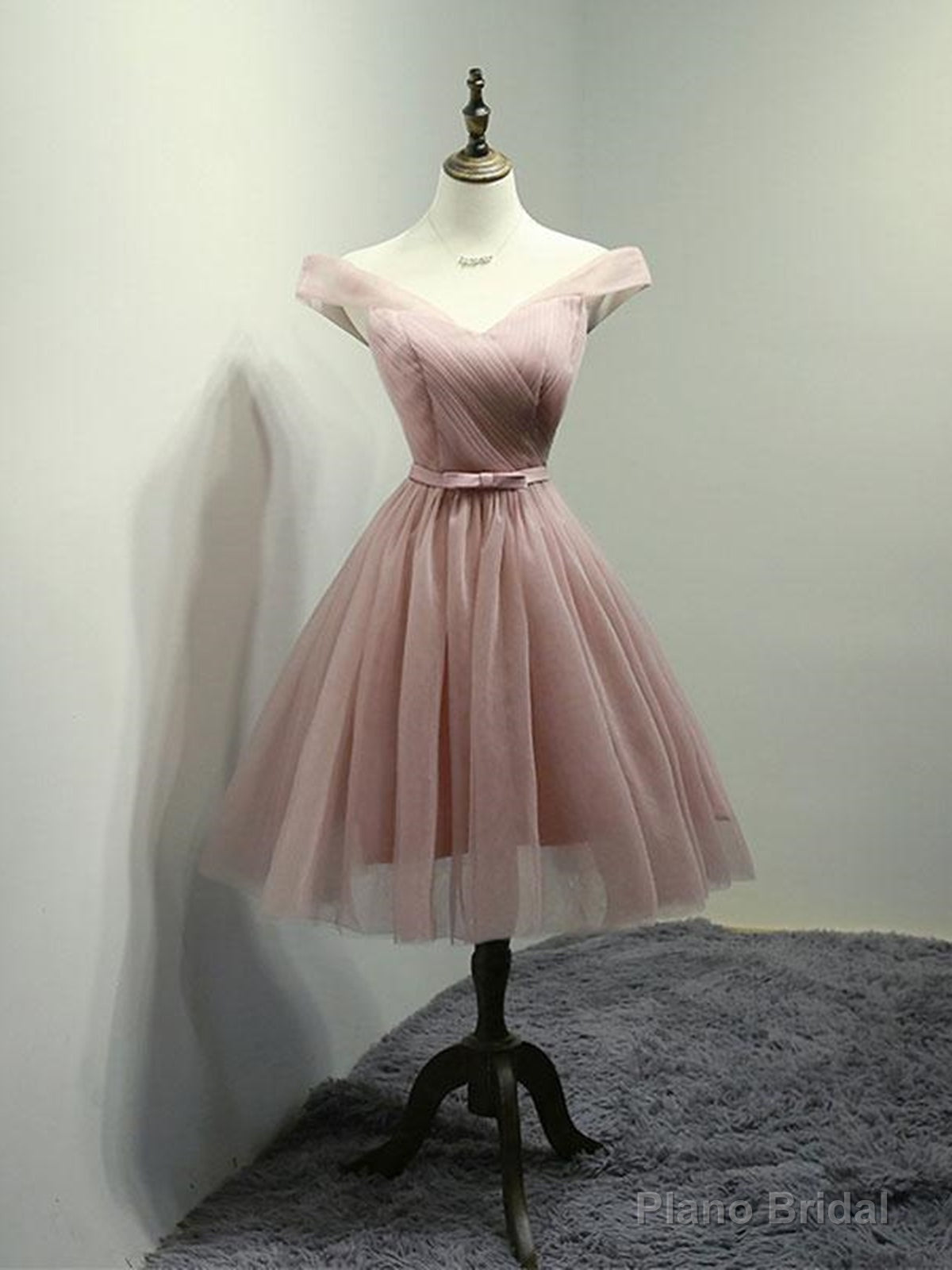 Off the Shoulder Short Pink Tulle Prom Dresses, Short Pink Formal Bridesmaid Dresses Main image