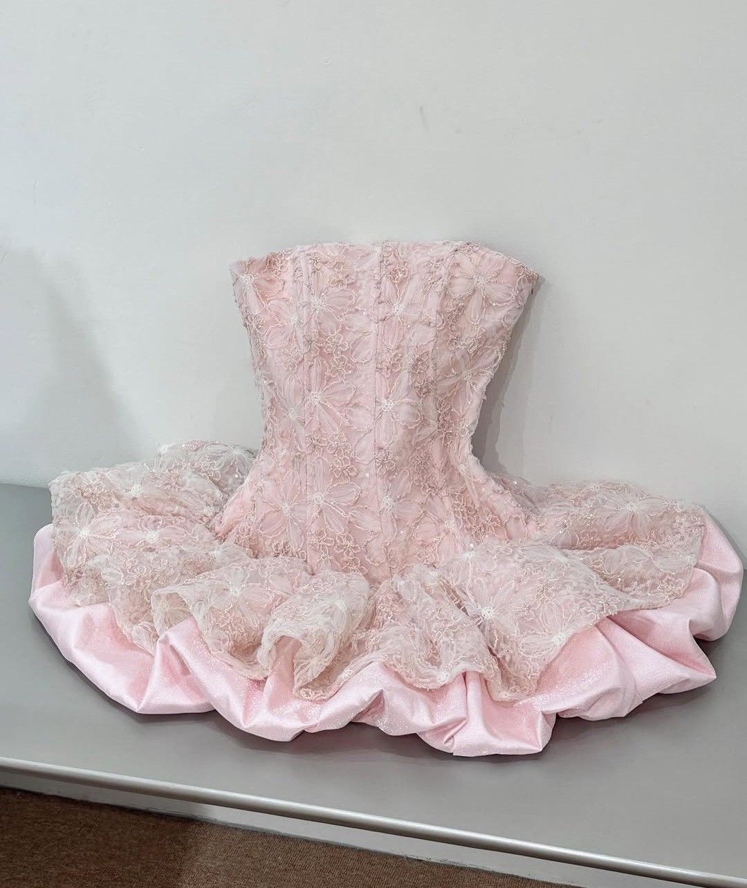 Pink Ball Gown Strapless Satin Lace Short Homecoming Dresses 17Th Birthday Outfits Secondary image