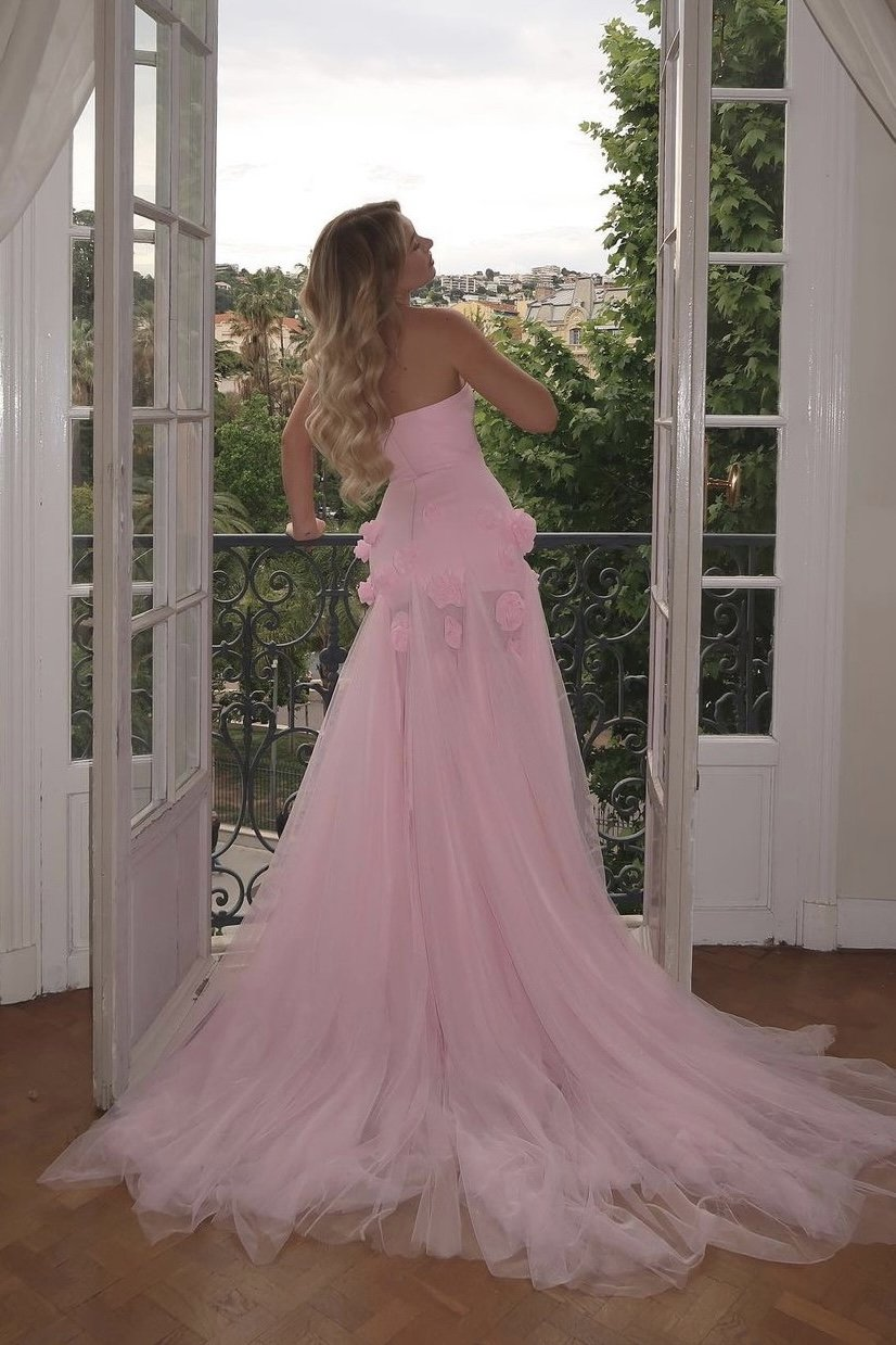 Elegant Pink Strapless 3D Flowers Tulle Mermaid Long Formal Prom Dresses With Slit