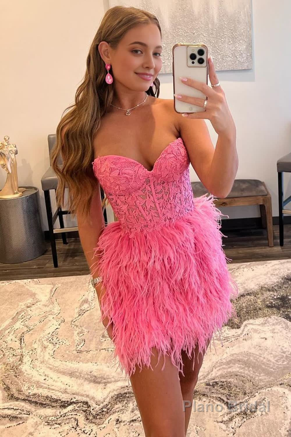 Pink Sweetheart Tight Short Hoco Dress with Lace Main image