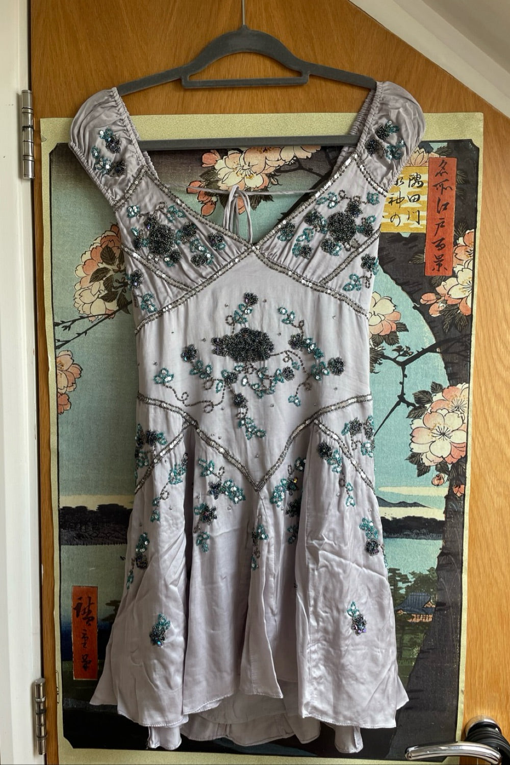 Pretty A Line V Neck Gray Chiffon Formal 8Th Grade Homecoming Dresses Summer Middle School Hoco Dresses 18Th Birthday Outfits