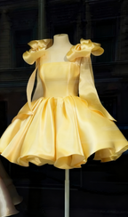 Pretty Ball Gown Spaghetti Straps Pink Satin Short Mini Formal 8Th Grade Homecoming Dresses Summer Middle School Hoco Dresses Birthday Outfits