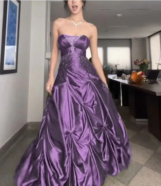 Pretty Forest Green A-Line Long Formal Prom Dresses With Silver Beads Sweet Strapless Satin Formal Evening Dresses