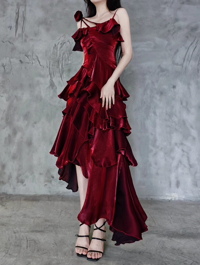 Pretty Irregular Ruffled Spaghetti Straps Burgundy Formal Prom Dresses With Detachable Rose Long Birthday Dresses For Women