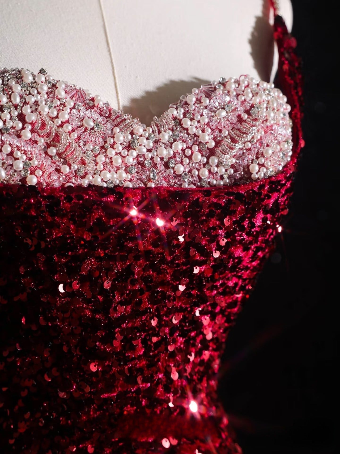 Pretty Mermaid Spaghetti Straps Sequin Beads Burgundy Long Formal Prom Dresses Formal Evening Dresses