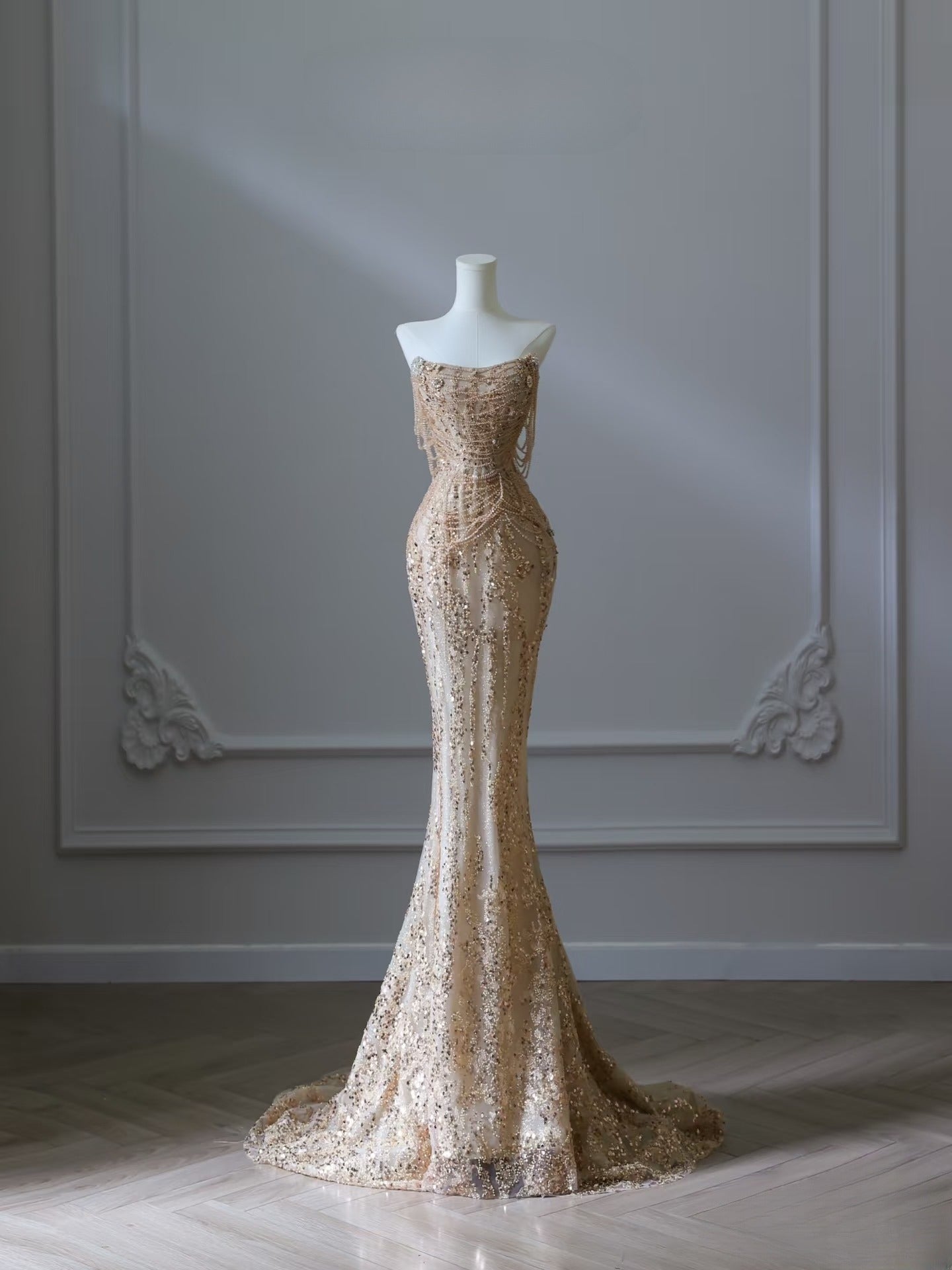 Pretty Mermaid Strapless Gold Sequin Beads Long Formal Prom Dresses Formal Evening Dresses