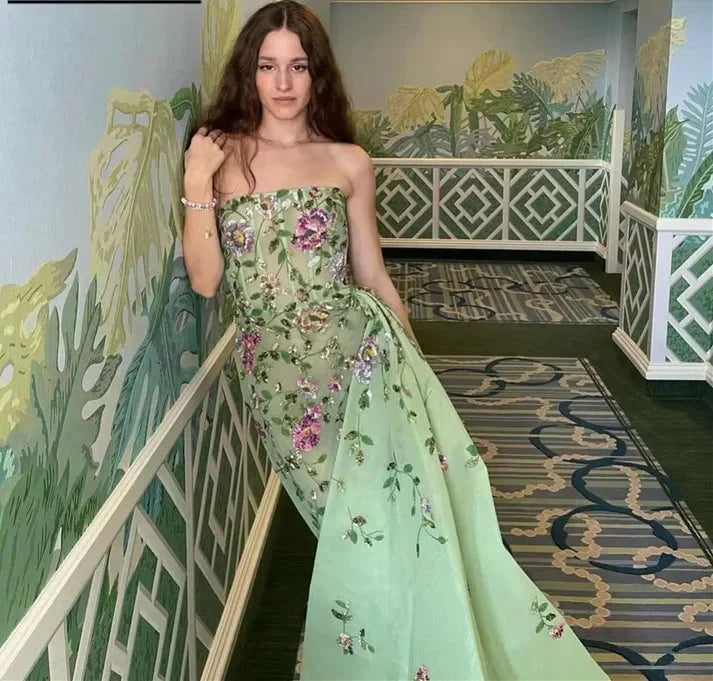 Pretty Sheath Strapless Green Floor Length Formal Evening Dresses Organza Formal Prom Dresses With Embroidered