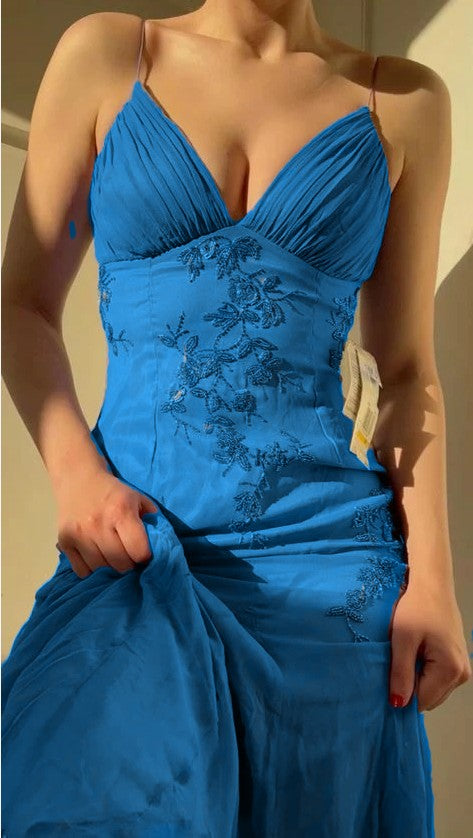 Pretty Spaghetti Straps V-Neck Beaded Backless Formal Prom Dresses Party Dresses Secondary image