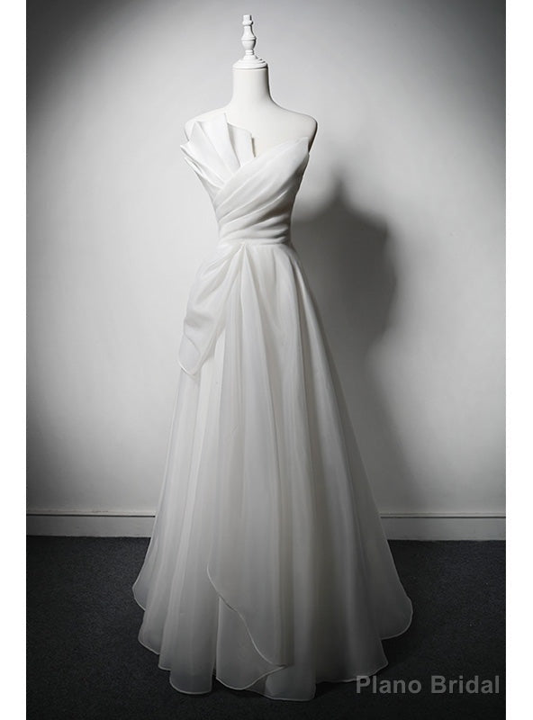 Pretty White Strapless Pleats Wedding Dress