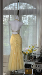 Pretty Yellow Sequin Halter Neck Backless Mermaid Formal Prom Dresses