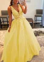 Princess A-line V Neck Sleeveless Sweep Train Tulle Prom Dresses With Appliqued Beading