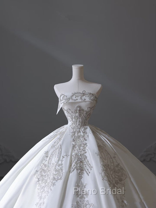 Princess Ball Gown Strapless Sleeveless Pleats White Satin Wedding Dresses Secondary image