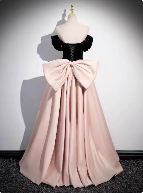 Princess Black & Pink Panel A-Line Off-The-Shoulder Bow Velvet Satin Long Formal Prom Dresses