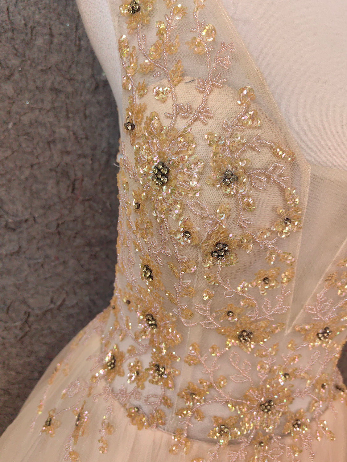 Princess Champagne A-Line V-Neck Sleeveless Sequin Beaded Tulle Long Formal Prom Dresses