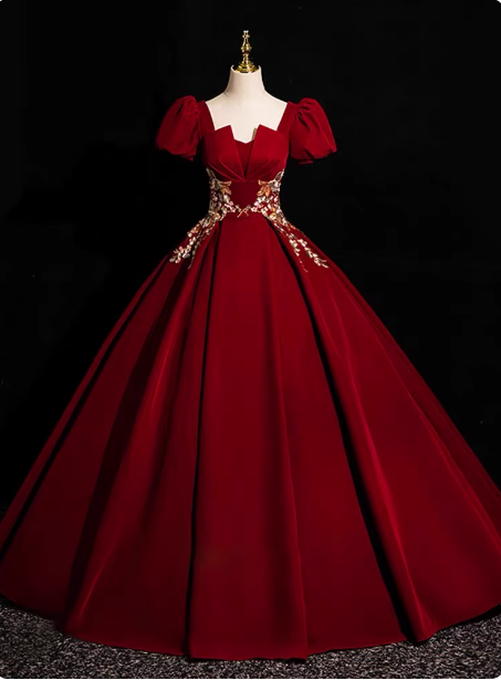 Princess Light Champagne Short-Sleeve Floral Embroidered Ball Gown Prom Dresses