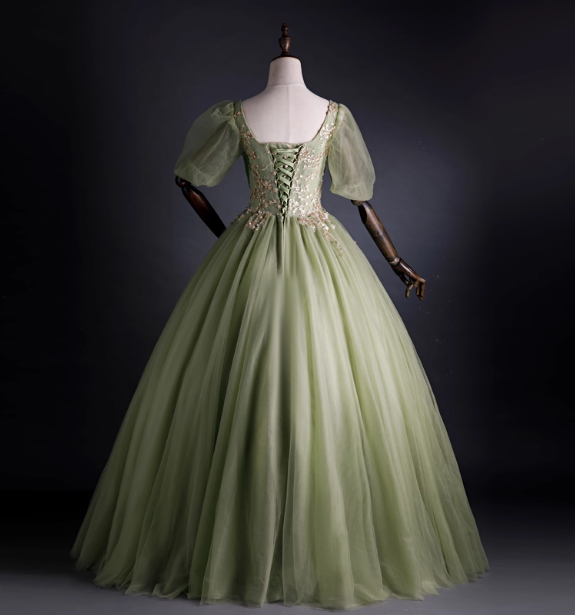 Princess Light Green Square Neck Puff Sleeve Gold Embroidery Tulle Ball Gown Prom Dresses Sweet 16 Dresses