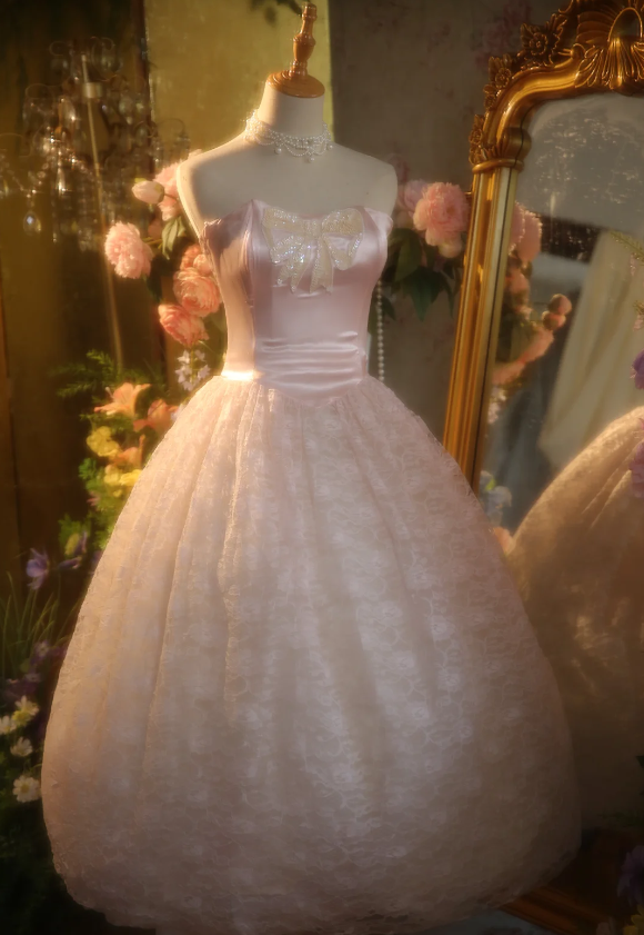 Princess Light Pink Strapless Lace Ball Gown Prom Dresses Sweet 16 Dresses