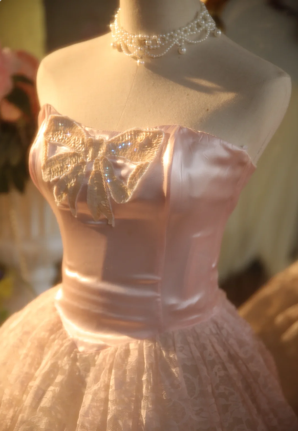 Princess Light Pink Strapless Lace Ball Gown Prom Dresses Sweet 16 Dresses