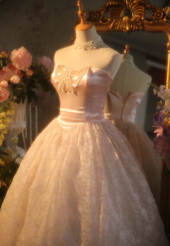 Princess Light Pink Strapless Lace Ball Gown Prom Dresses Sweet 16 Dresses