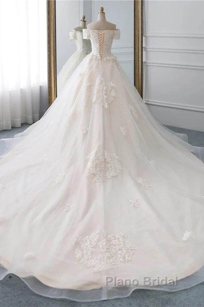 Princess Off The Shoulder Tulle Wedding Dresses With Lace Appliques Elegant Beautiful Secondary image