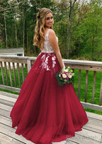 Princess V Neck Sweep Train Tulle Prom Dresses With Appliqued