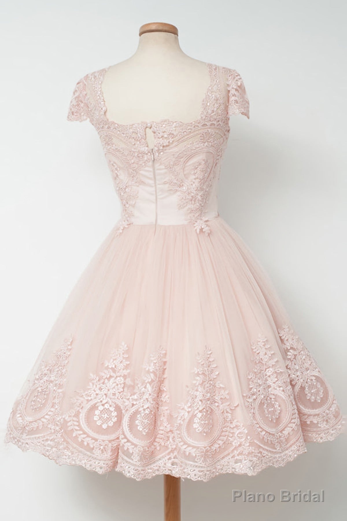 Vintage Knee Length A Line Pearl Pink Lace Homecoming Dresses