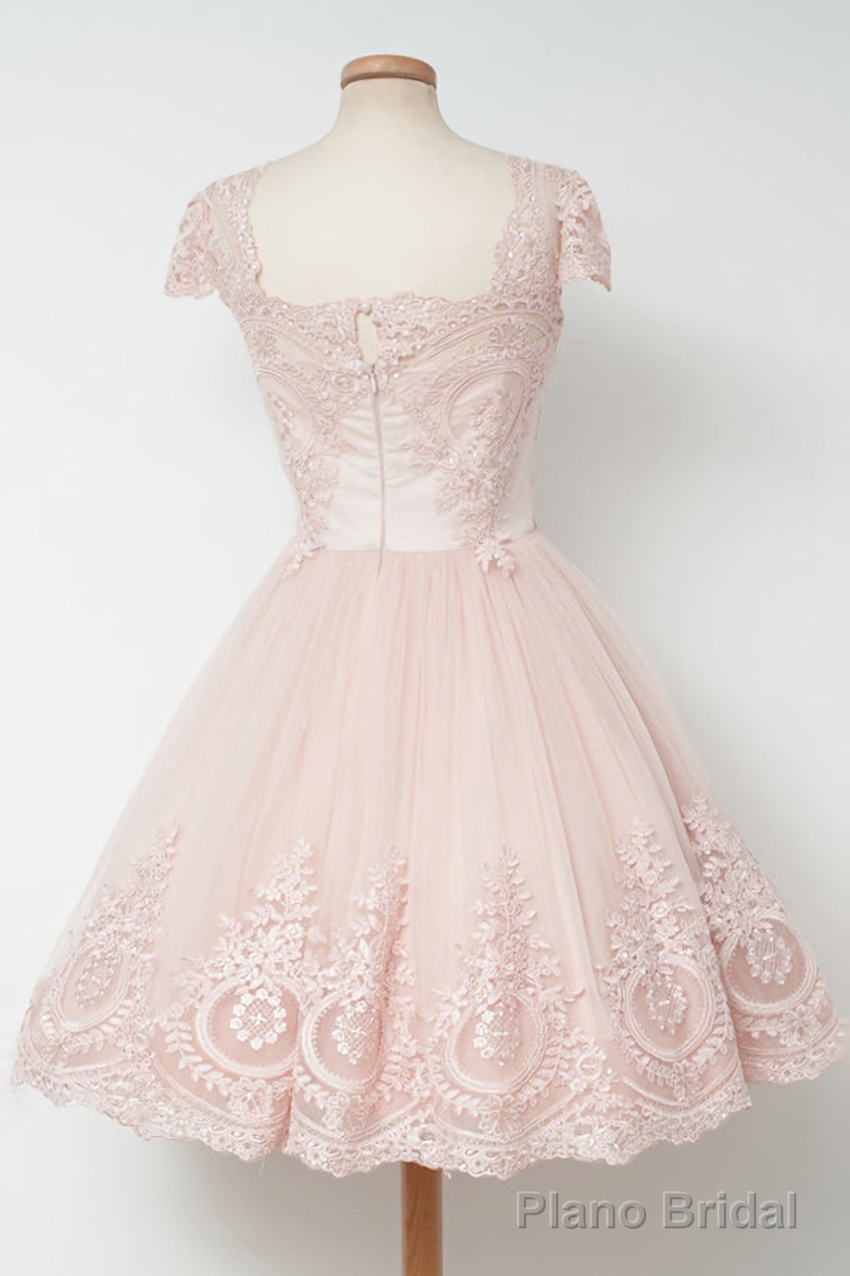 Vintage Knee Length A Line Pearl Pink Lace Homecoming Dresses