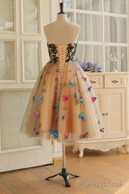 Chic Lace Sweetheart Champagne Homecoming Dresses