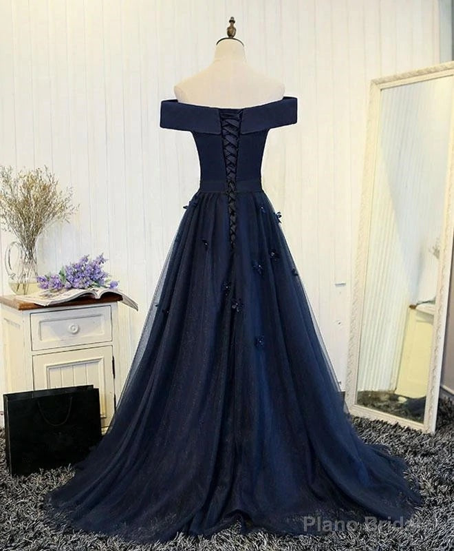 Off-shoulder Prom Dress Black Gown With Floral Details Secondary image