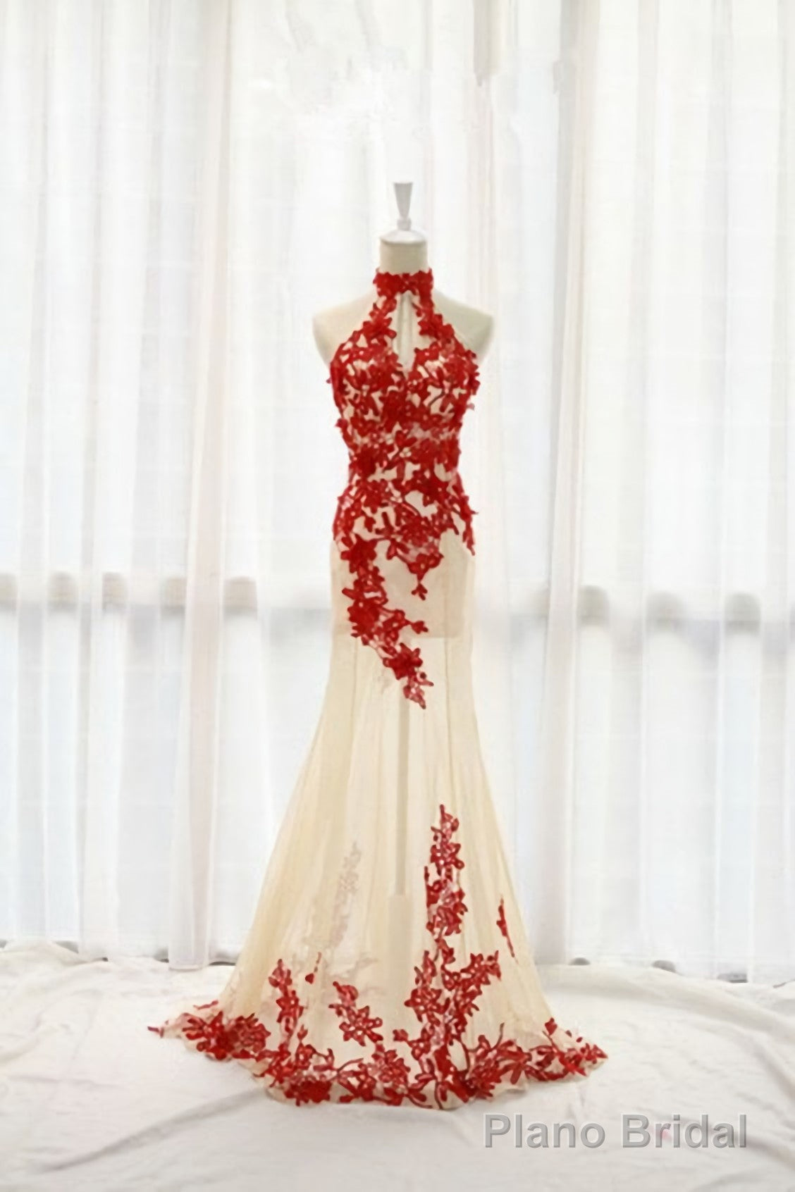 Charming Red Lace And Champagne Tulle Halter Elegant Sparkly Prom Dresses Main image