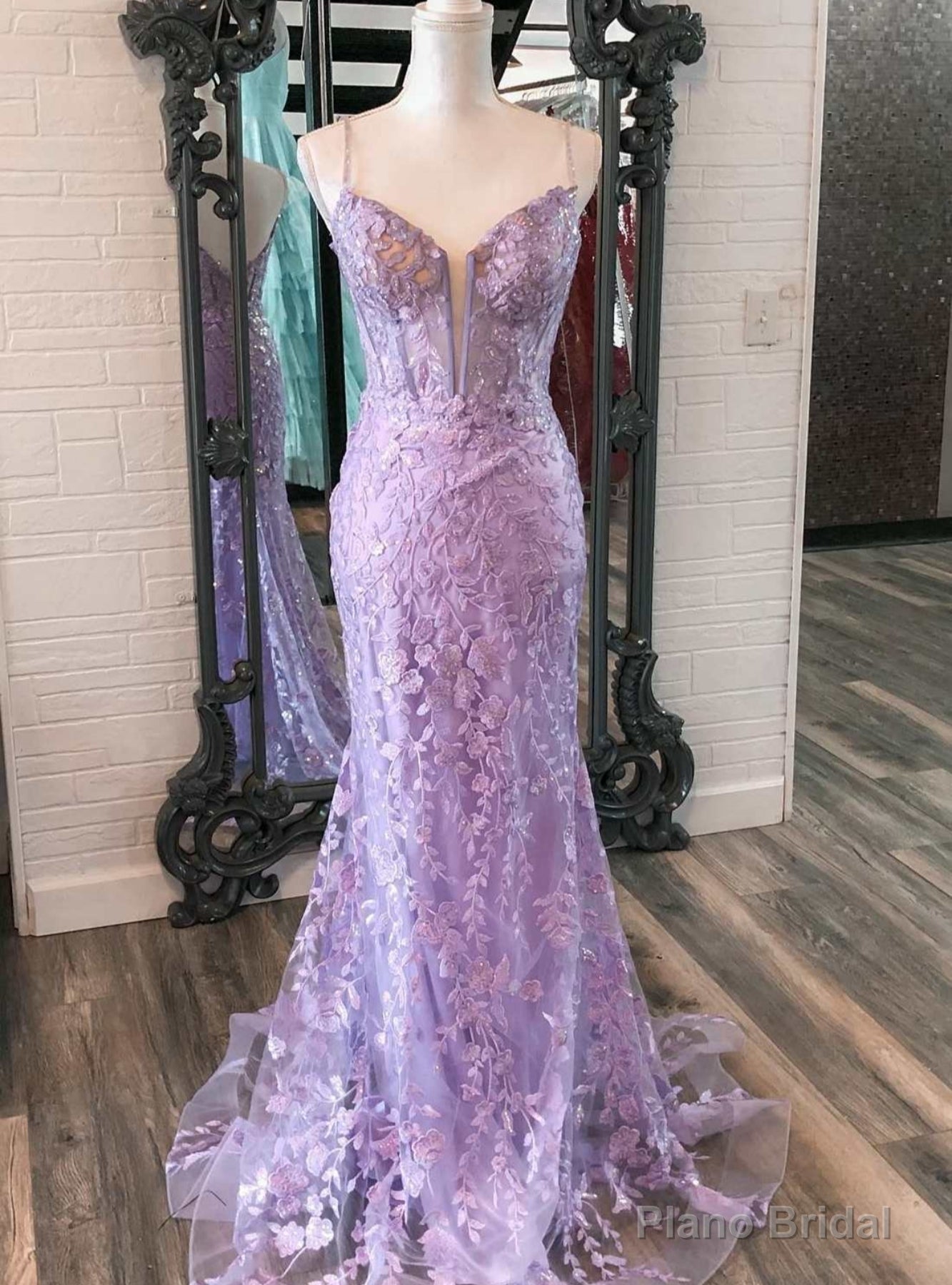 Purple Mermaid Tulle Lace Spaghetti Straps Prom Dress Main image