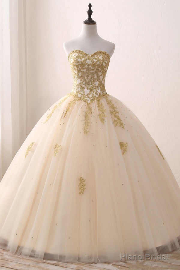 Quinceanera Dress Ivory Ball Gown Sweetheart Strapless Sleeveless Appliques Beading Prom Dresses