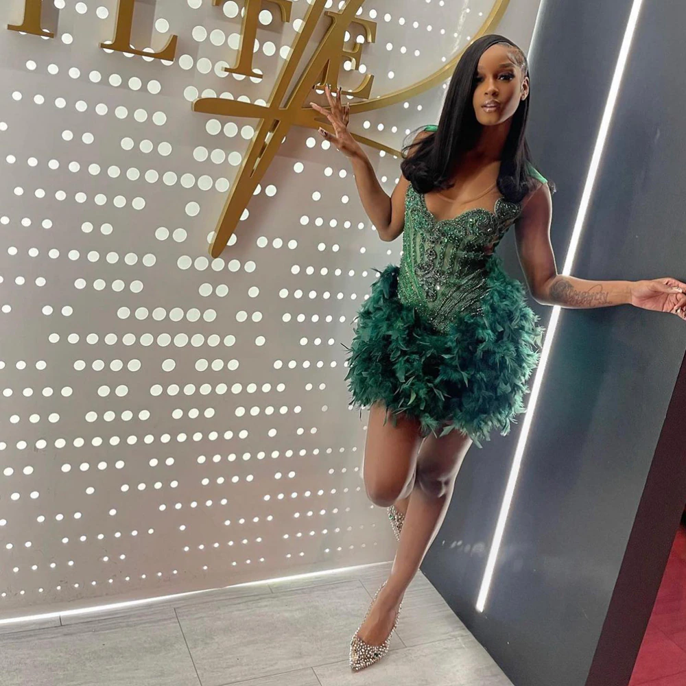 Real Luxury Black Girls Formal Occasion Birthday Party Dresses Emerald Green Feather Women Short Formal Prom Dresses