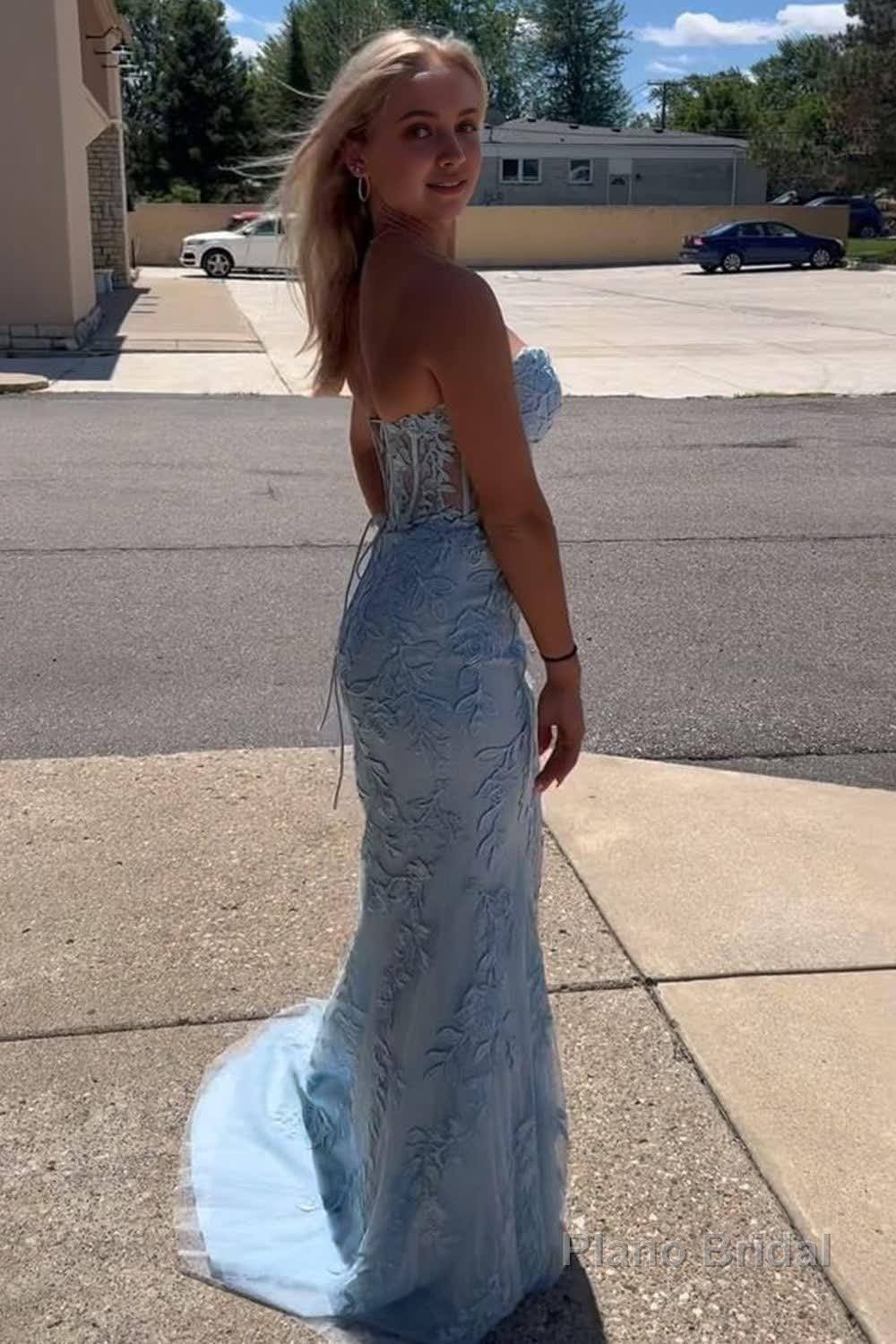 Red Sweetheart Lace-Up Long Mermaid Prom Dress with Appliques