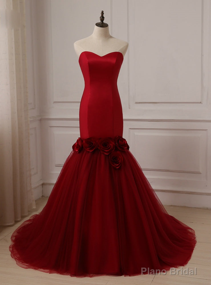 Red Sweetheart Sleeveless Tulle and Satin Bride Wedding Dress Main image
