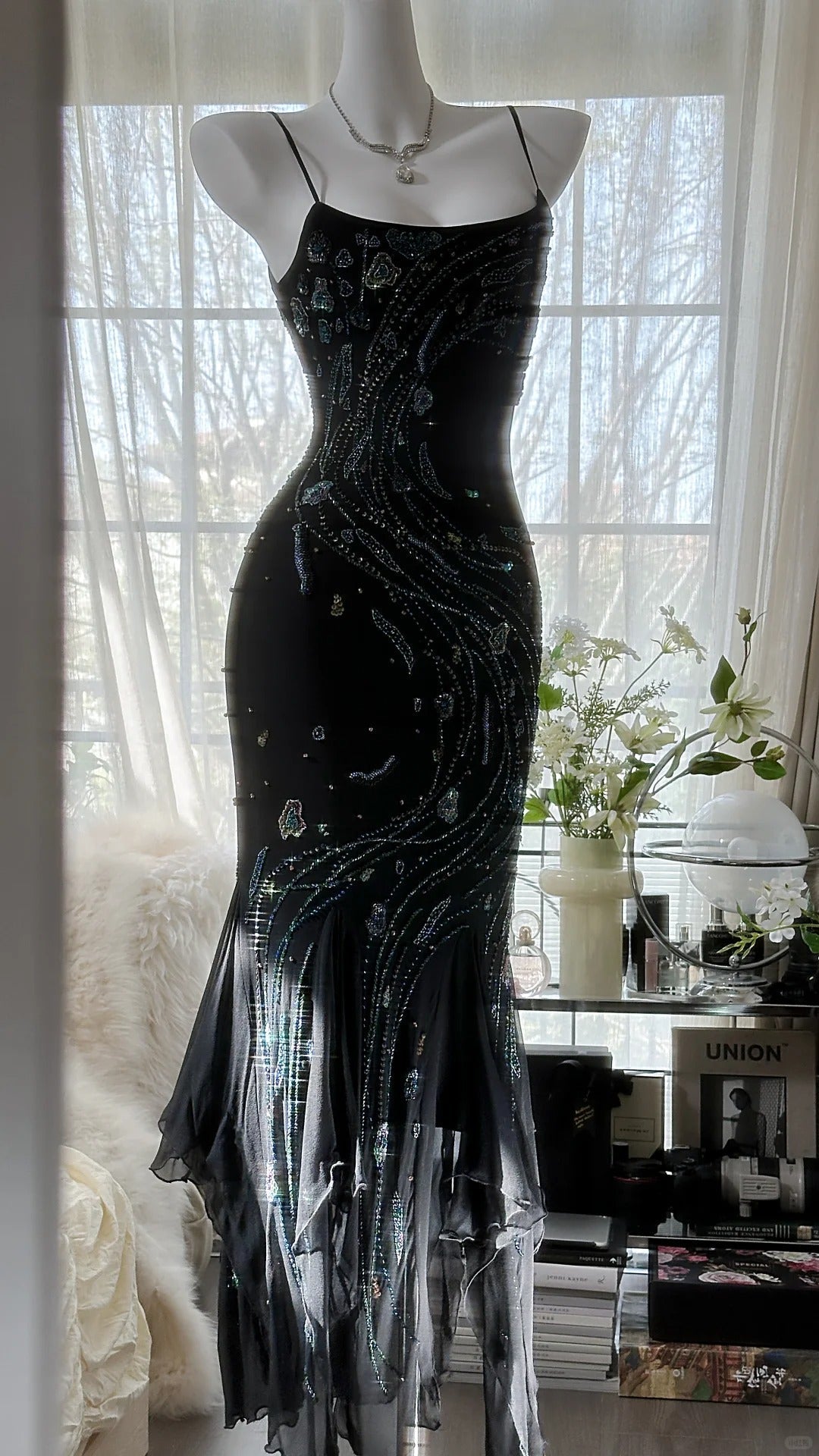 Retro Beautiful Shoulder Strap Beaded Chiffon Irregular Skirt Formal Prom Dresses Main image